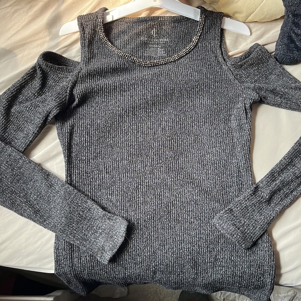 Juicy Couture long Cold Shoulder Top